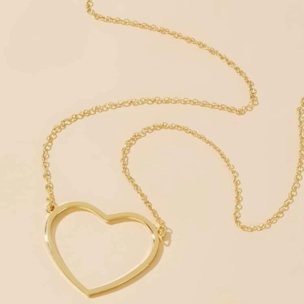 3/$30 💛 Heart Necklace
